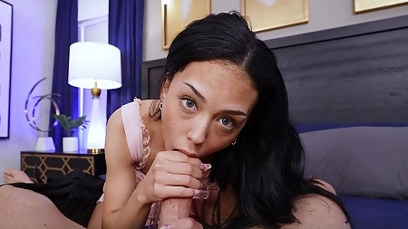 Raven-haired bimbo Bianca Bangs gets a nice dose of dick